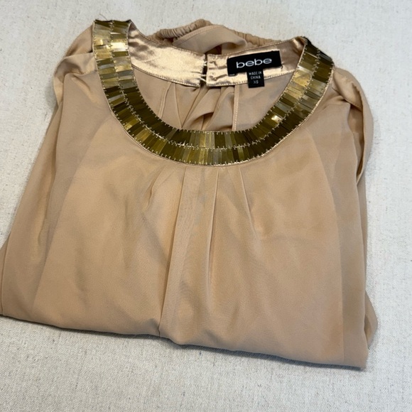 bebe Beige Blouse with Gold Metal Trim & Open Back - Size XS - Picture 16 of 16